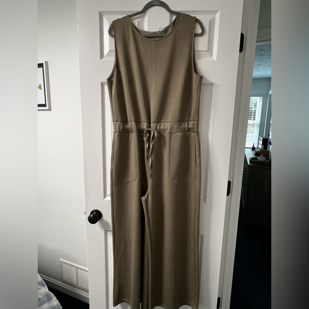 Arnabess  Women's Sleeveless Jumpsuit